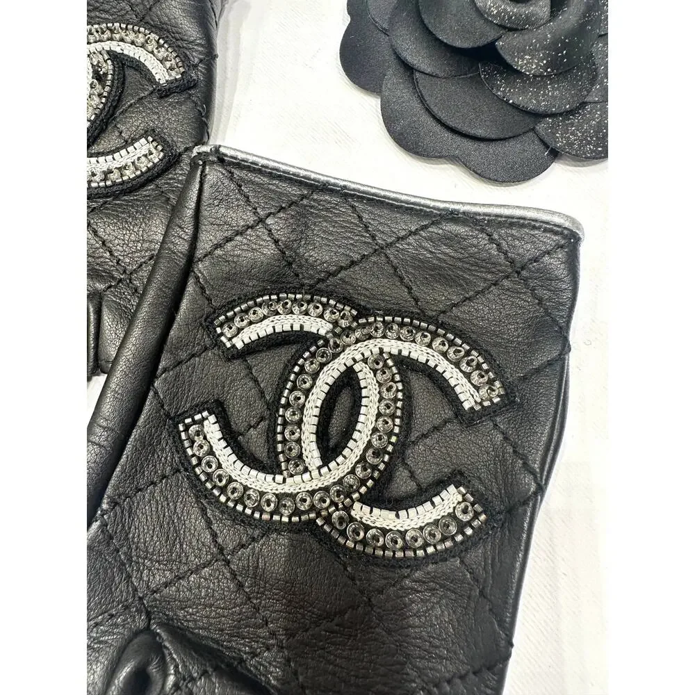 Chanel Quilted Lambskin CC Fingerless Gloves Sz.6,5
